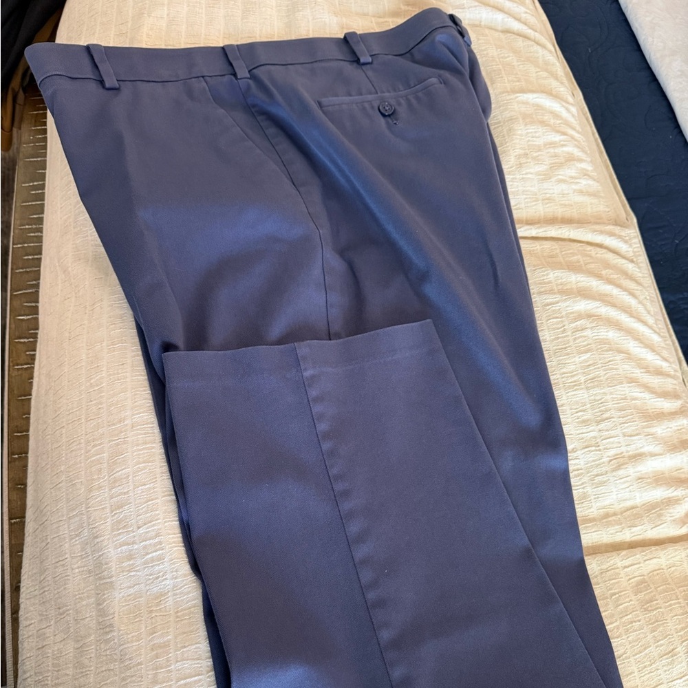 Men's Roundtree & Yorke TravelSmart Navy Dress Pants